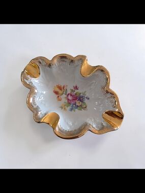 Vintage East Germany Porcelain Ashtray / Trinket Dish – Floral Gold Gilt Dish